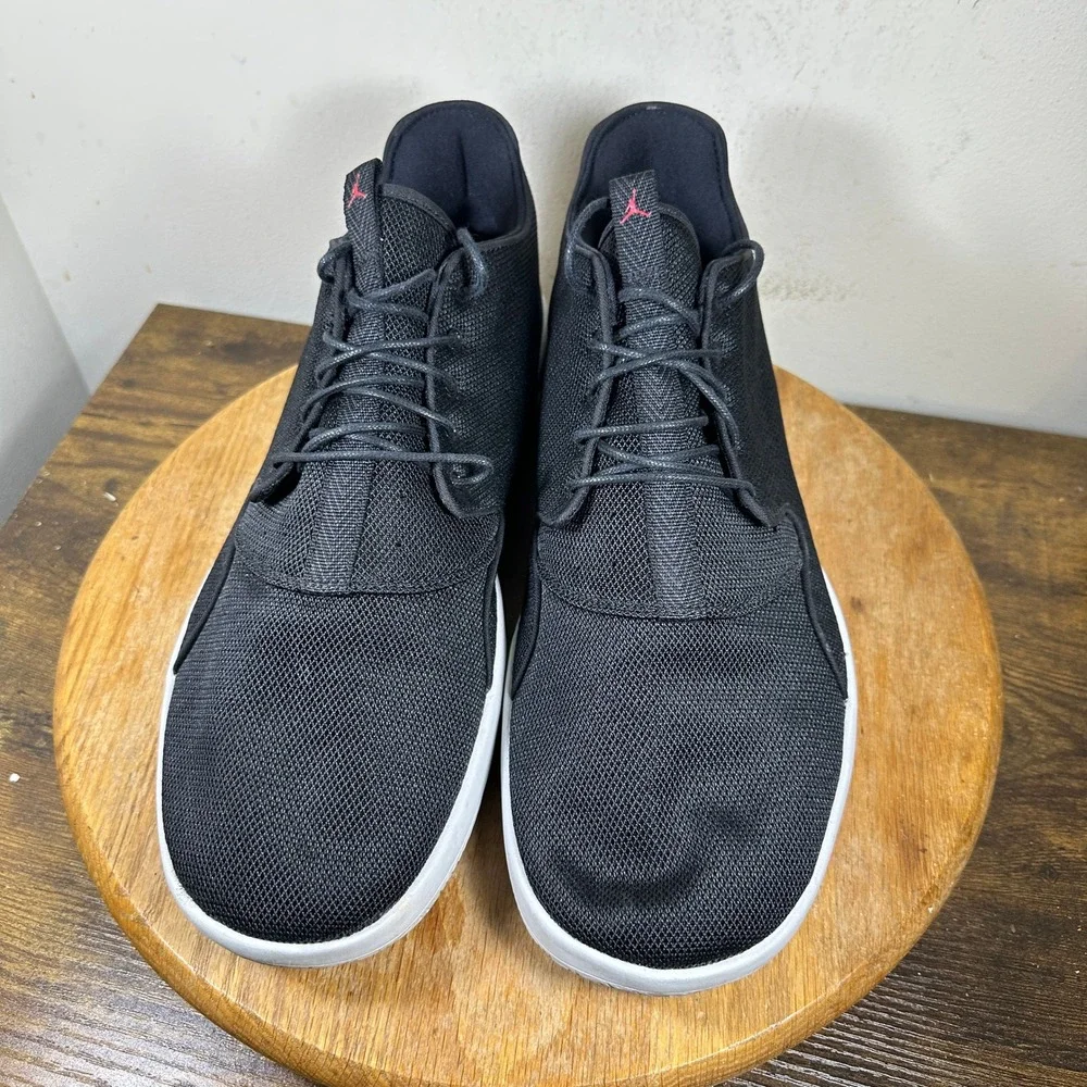 Jordan eclipse black